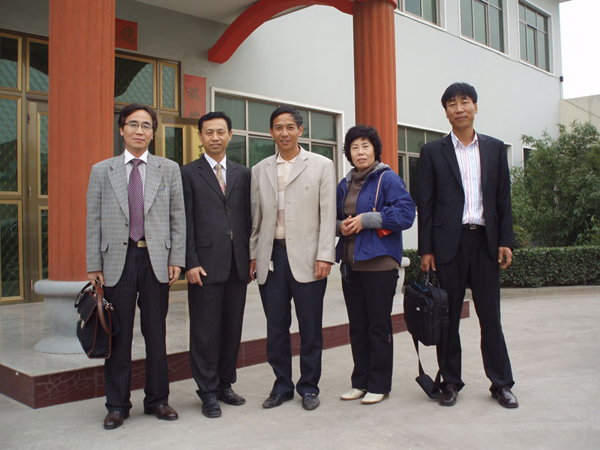 韓國(guó)友人在我廠(chǎng) 韓國(guó)友人在我廠(chǎng)